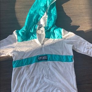 Victoria secret pull over hoodie never worn